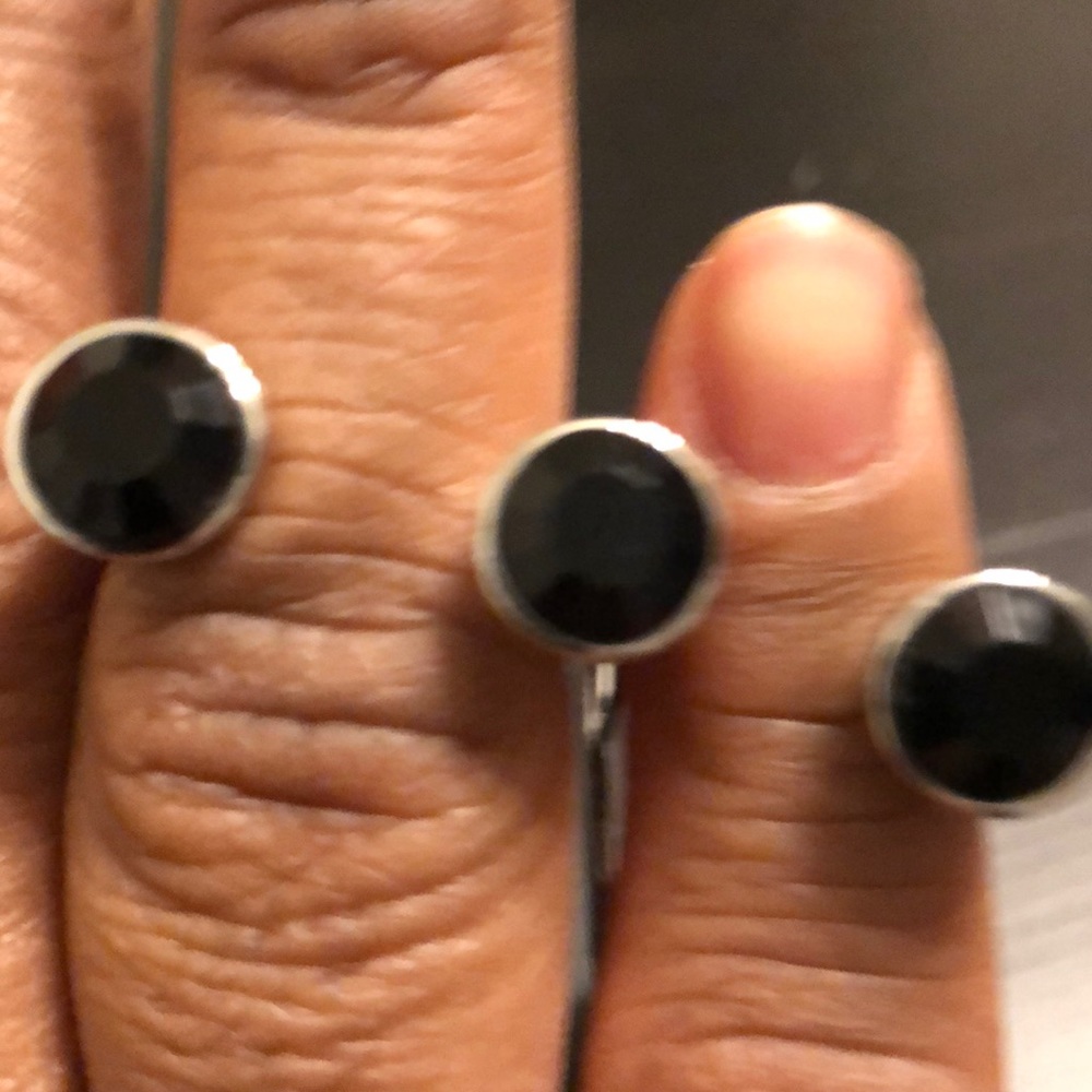 Ring - Picture 3 of 6